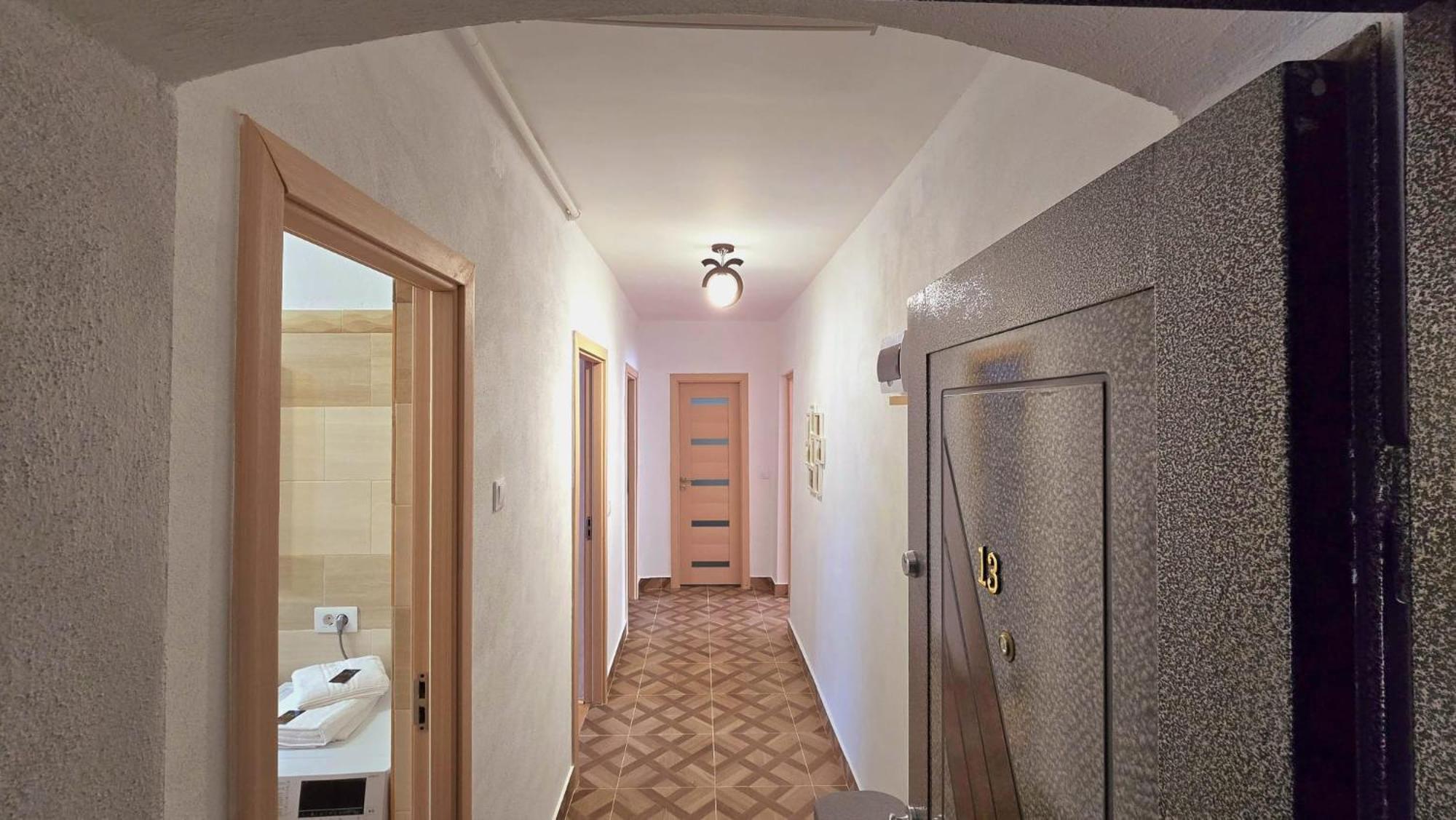 Apartament Confort Hd Hunedoara Buitenkant foto